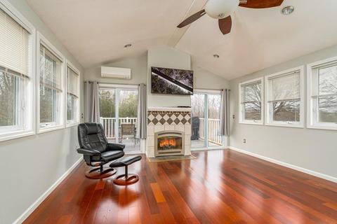 39 Plain St, Easthampton, MA 01027 photo 19