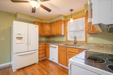 39 Plain St, Easthampton, MA 01027 photo 22