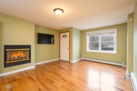 39 Plain St, Easthampton, MA 01027 photo 25