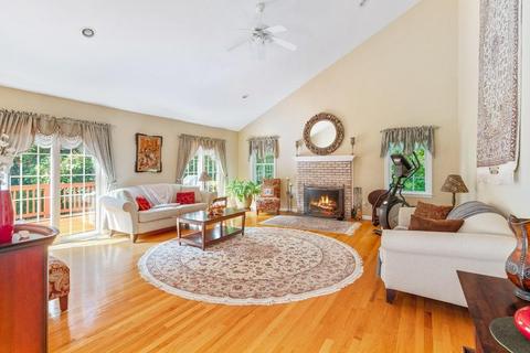 9 Ryan Rd, Millis, MA 02054 photo 2