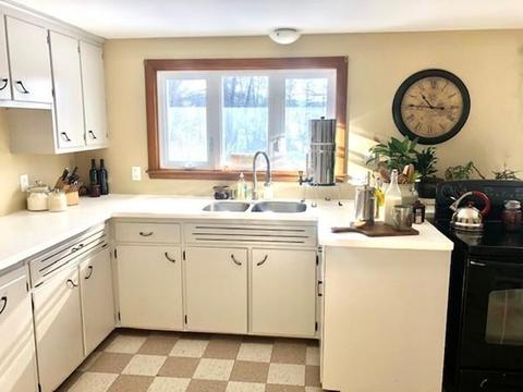 20 Highland St, Ware, MA 01082 photo 10