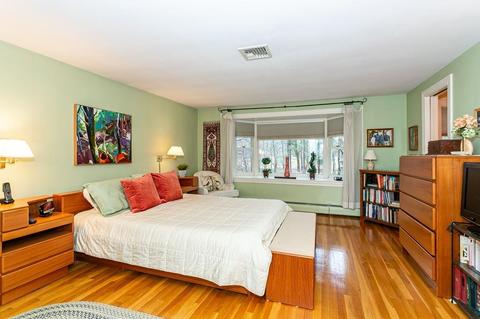 124 Edgewater Dr, Needham, MA 02492 photo 14