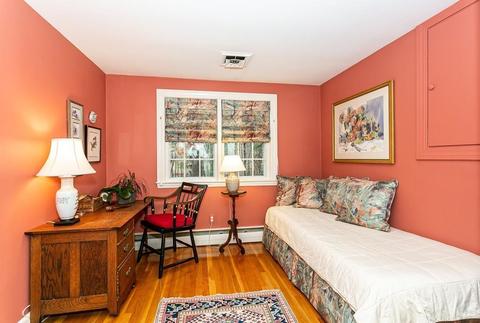 124 Edgewater Dr, Needham, MA 02492 photo 17