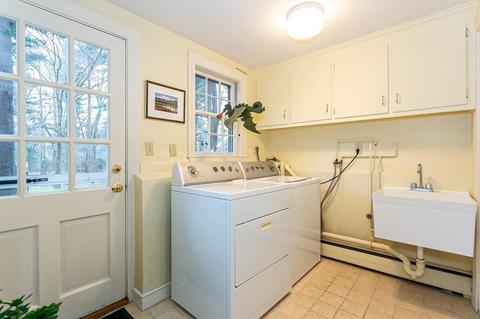 124 Edgewater Dr, Needham, MA 02492 photo 21