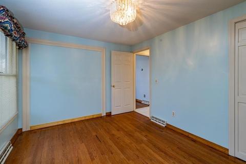 86 Castle St, Springfield, MA 01118 photo 11