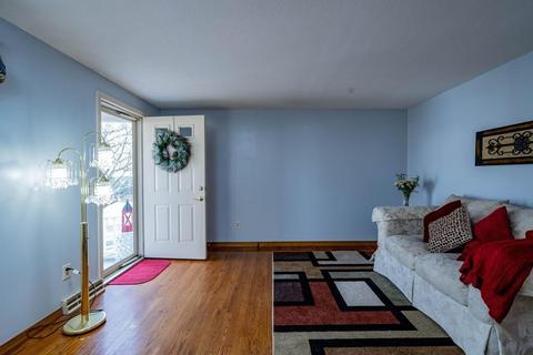 86 Castle St, Springfield, MA 01118 photo 13