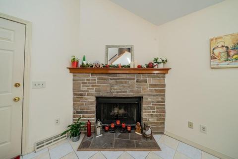 86 Castle St, Springfield, MA 01118 photo 6