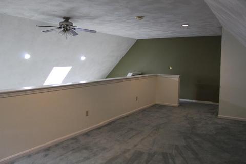 18 Midgley Ln, Worcester, MA 01604 photo 24
