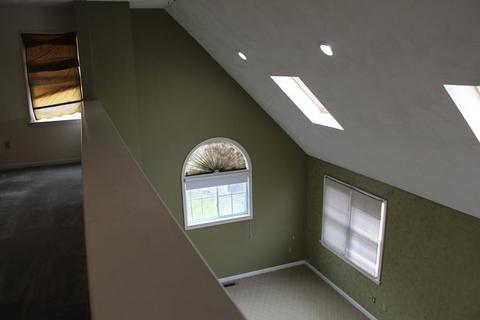 18 Midgley Ln, Worcester, MA 01604 photo 25