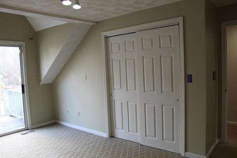 18 Midgley Ln, Worcester, MA 01604 photo 19