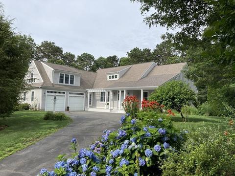 10 Harbor Ridge Dr, Mashpee, MA 02649 photo 2