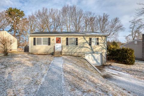 66 Aspen Rd, Springfield, MA 01128 photo 1