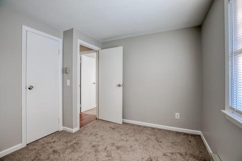 66 Aspen Rd, Springfield, MA 01128 photo 12