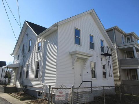 33 Hall St, Fall River, MA 02724 photo 4