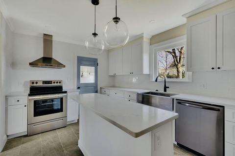 15 Gardner Rd, Reading, MA 01867 photo 1