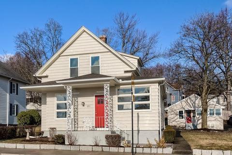 291 Hamilton St, Worcester, MA 01604 photo 3