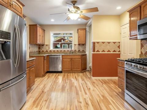 38 Marsh Ave, Worcester, MA 01605 photo 9