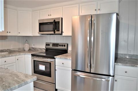 224 Everett St, Middleboro, MA 02346 photo 4