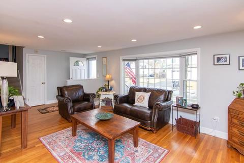 33 Border Rd, Needham, MA 02492 photo 9