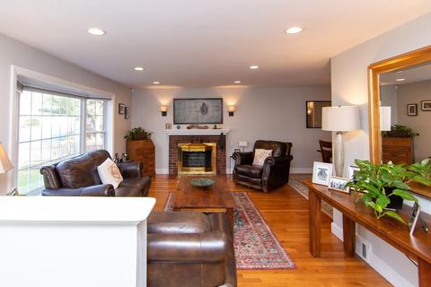 33 Border Rd, Needham, MA 02492 photo 8