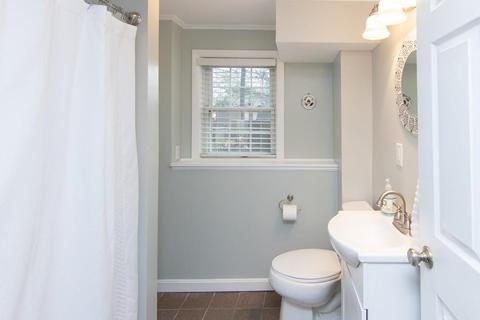 33 Border Rd, Needham, MA 02492 photo 30