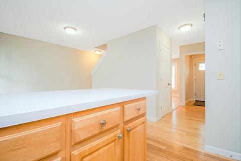 128 Cambridge St, Springfield, MA 01109 photo 7