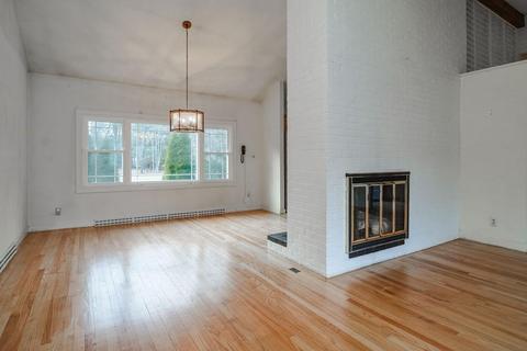 1 Wakeland Rd, Dover, MA 02030 photo 5