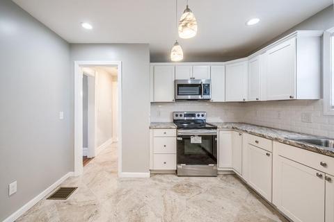 21 Wellesley St, Springfield, MA 01109 photo 6