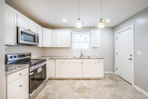 21 Wellesley St, Springfield, MA 01109 photo 7