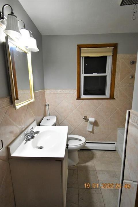 30 Kay St, Springfield, MA 01109 photo 8