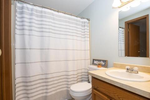 65 Wayside Rd, Worcester, MA 01605 photo 9
