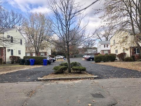 112 Price St, Springfield, MA 01104 photo 2