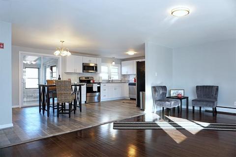 8 Andover Rd, Chicopee, MA 01020 photo 5