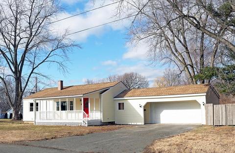 8 Andover Rd, Chicopee, MA 01020 photo 1