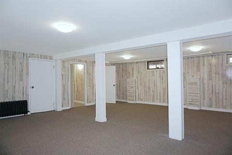 8 Andover Rd, Chicopee, MA 01020 photo 23