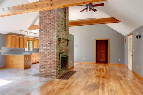243 Mendon St, Upton, MA 01568 photo 4