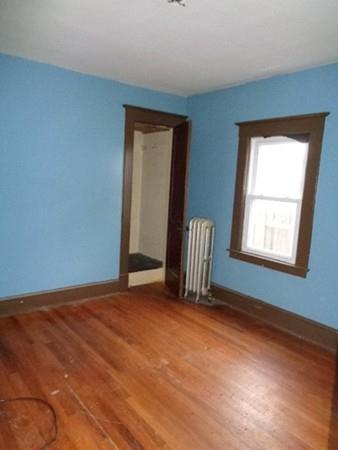 19 Fullerton St, Springfield, MA 01151 photo 9