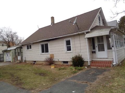 19 Fullerton St, Springfield, MA 01151 photo 2