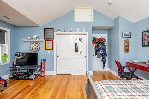 58 Tedesco St, Marblehead, MA 01945 photo 21