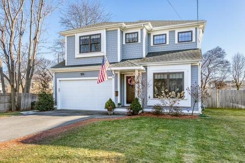 58 Tedesco St, Marblehead, MA 01945 photo 1