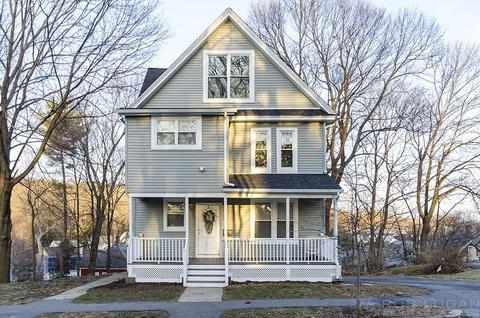 34 Circuit Ave E, Worcester, MA 01603 photo 2