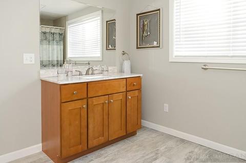 34 Circuit Ave E, Worcester, MA 01603 photo 16