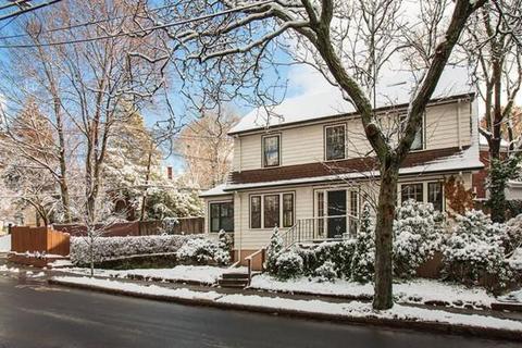 98 Clark Rd, Brookline, MA 02445 photo 1