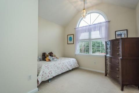 106 Chestnut St, Upton, MA 01568 photo 28