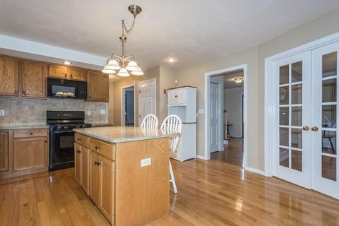 106 Chestnut St, Upton, MA 01568 photo 5