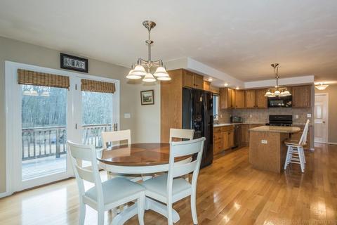 106 Chestnut St, Upton, MA 01568 photo 8