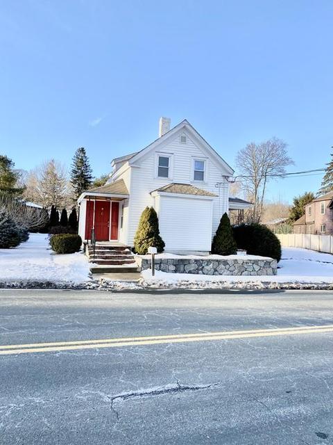 6 Wenham St, Danvers, MA 01923 photo 1