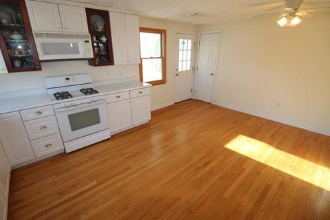 13 Olean Rd, Burlington, MA 01803 photo 4