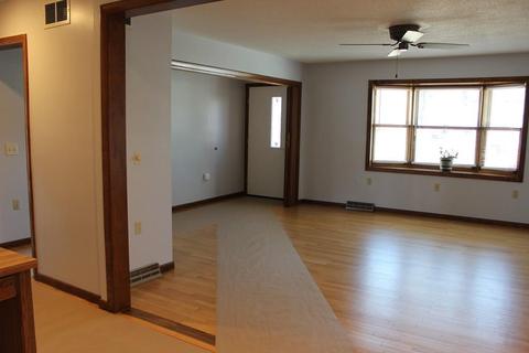 225 Corona St, Springfield, MA 01104 photo 8