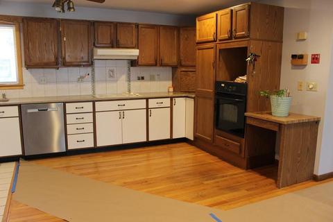 225 Corona St, Springfield, MA 01104 photo 2